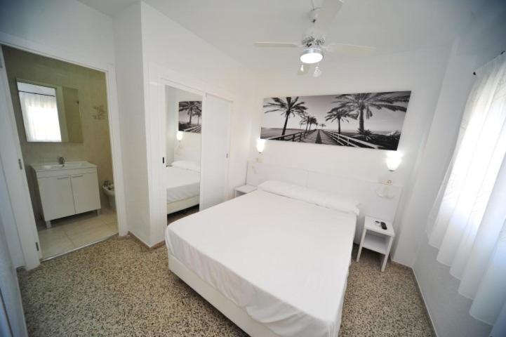 Apartamentos Estoril I - II Orangecosta Benicàssim Pokoj fotografie